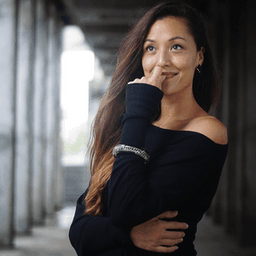 Amena Schlaikjer